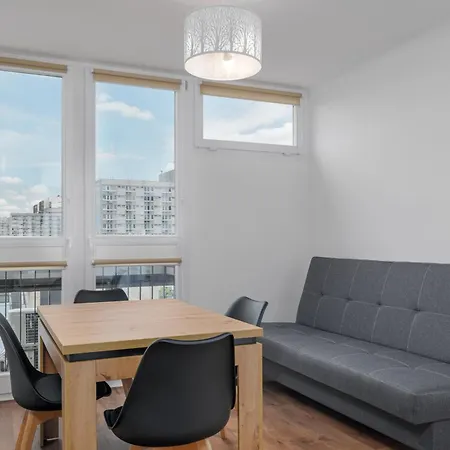 Krochmalna 2 By Nyx * Varšava