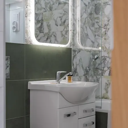 Krochmalna 2 By Nyx Apartmán *